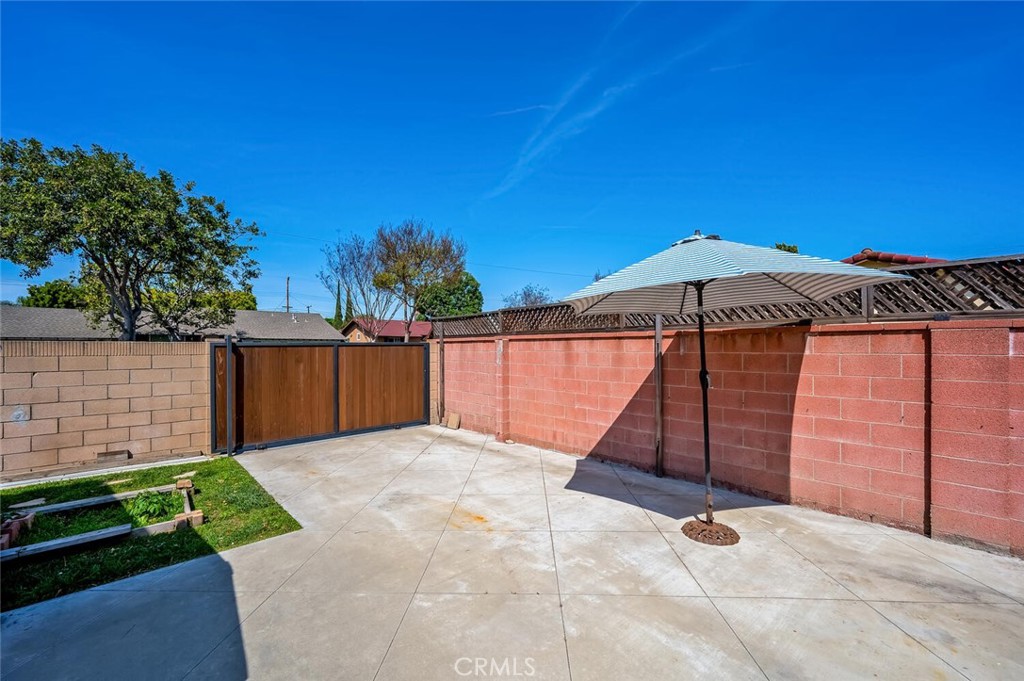 10392 Oakhaven Drive