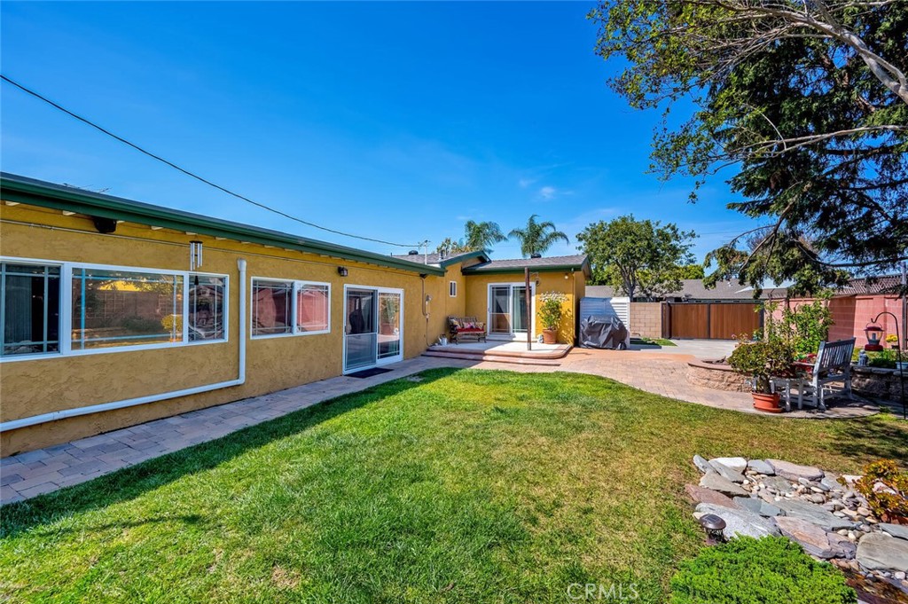 10392 Oakhaven Drive