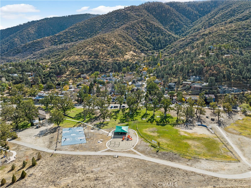 1937 Frazier Mountain Park Road