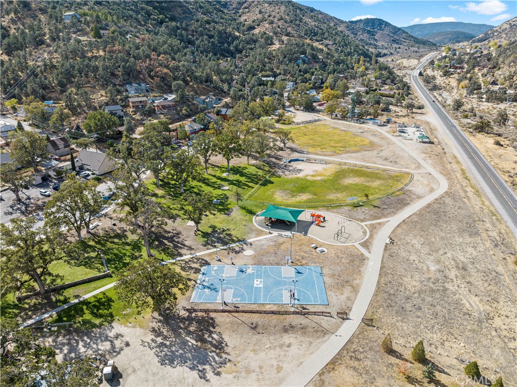 1937 Frazier Mountain Park Road