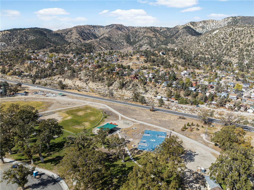 1937 Frazier Mountain Park Road