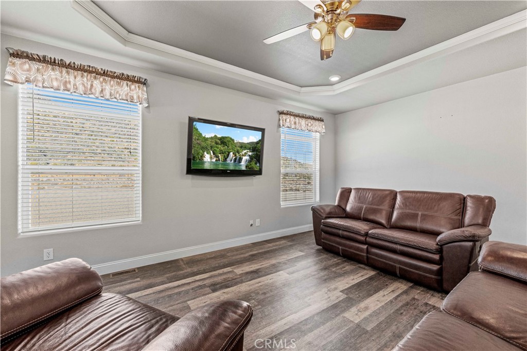 1937 Frazier Mountain Park Road