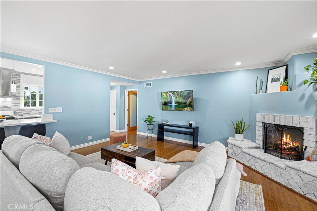 18825 Runnymede Street