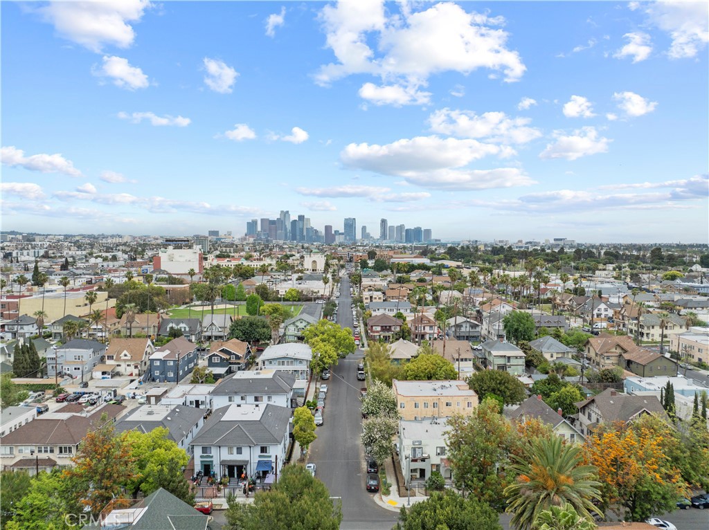 1500 S Hobart Boulevard