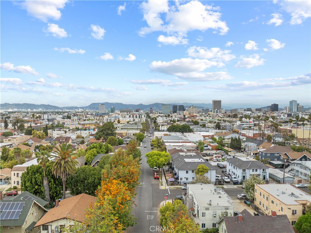 1500 S Hobart Boulevard