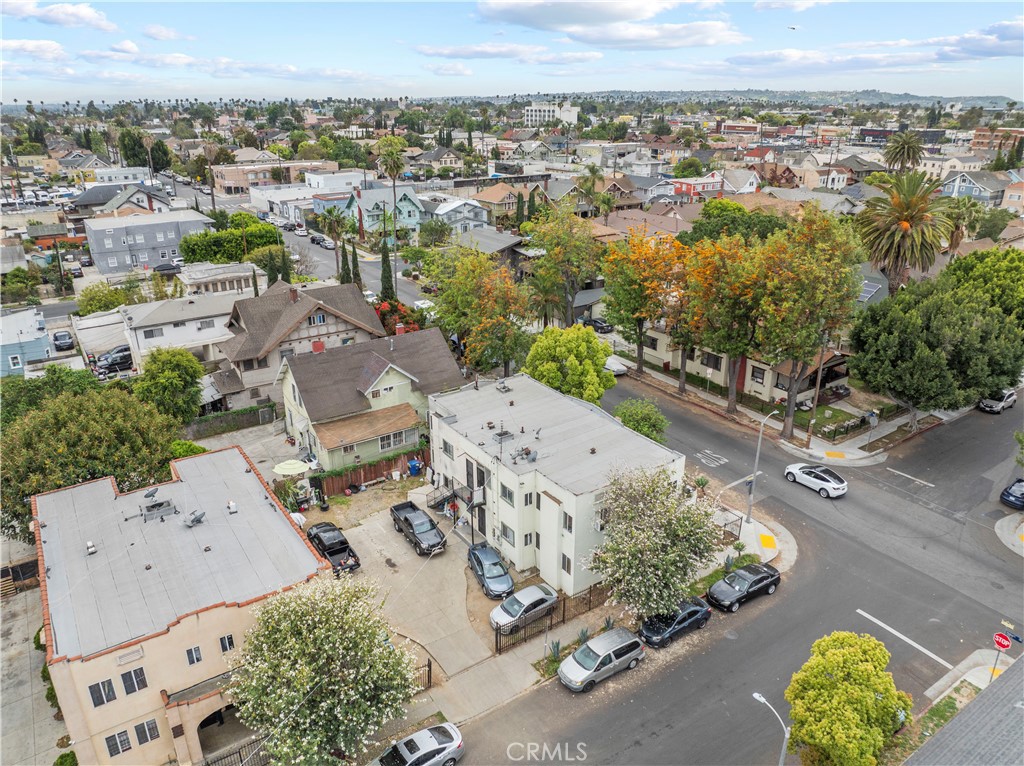 1500 S Hobart Boulevard