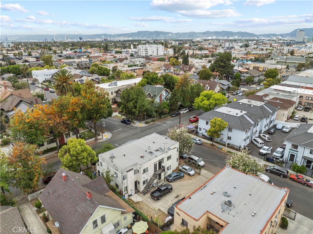 1500 S Hobart Boulevard
