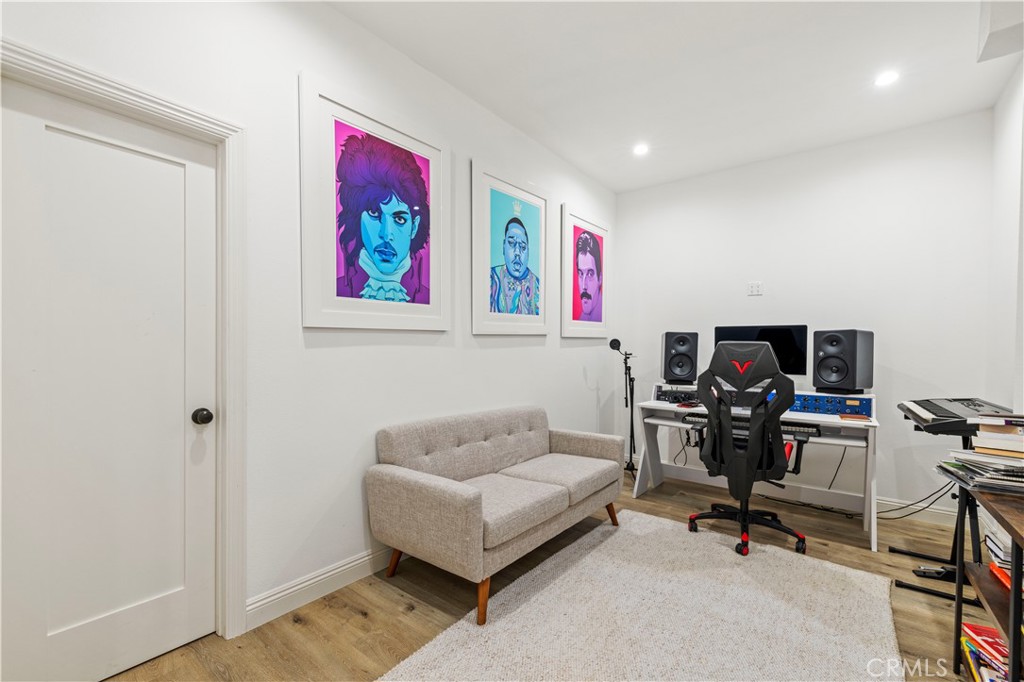 30058 Valley Glen Street