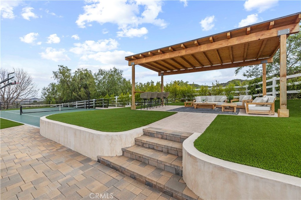 30058 Valley Glen Street