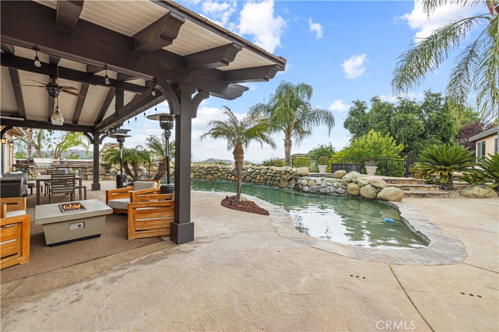 30058 Valley Glen Street