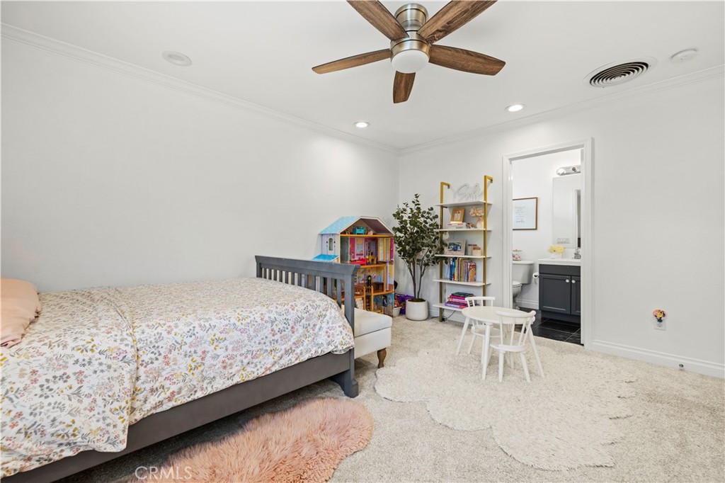 30058 Valley Glen Street