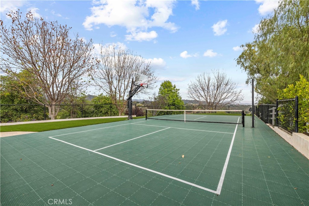 30058 Valley Glen Street