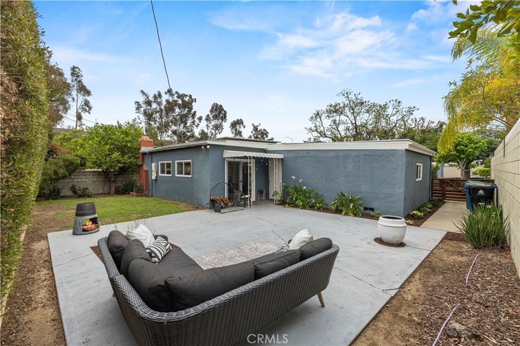 11924 Bromont Avenue