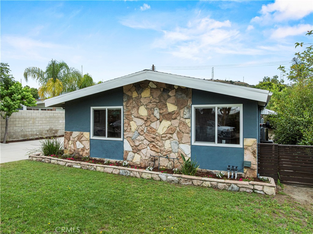 11924 Bromont Avenue