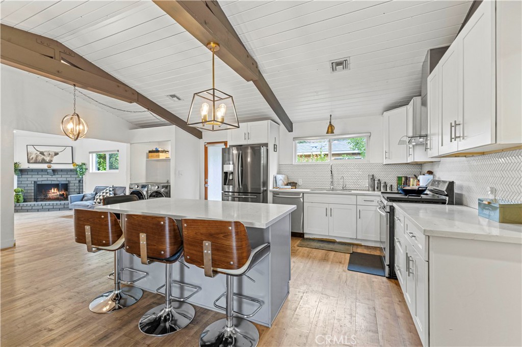 11924 Bromont Avenue