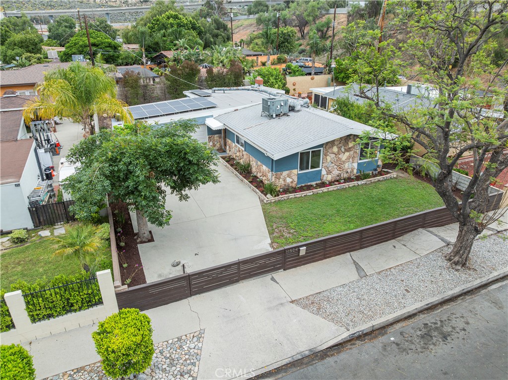 11924 Bromont Avenue