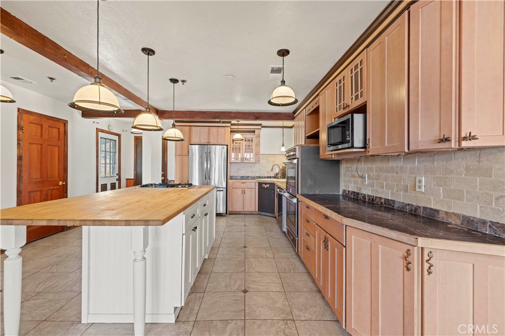 16150 Mount Lilac