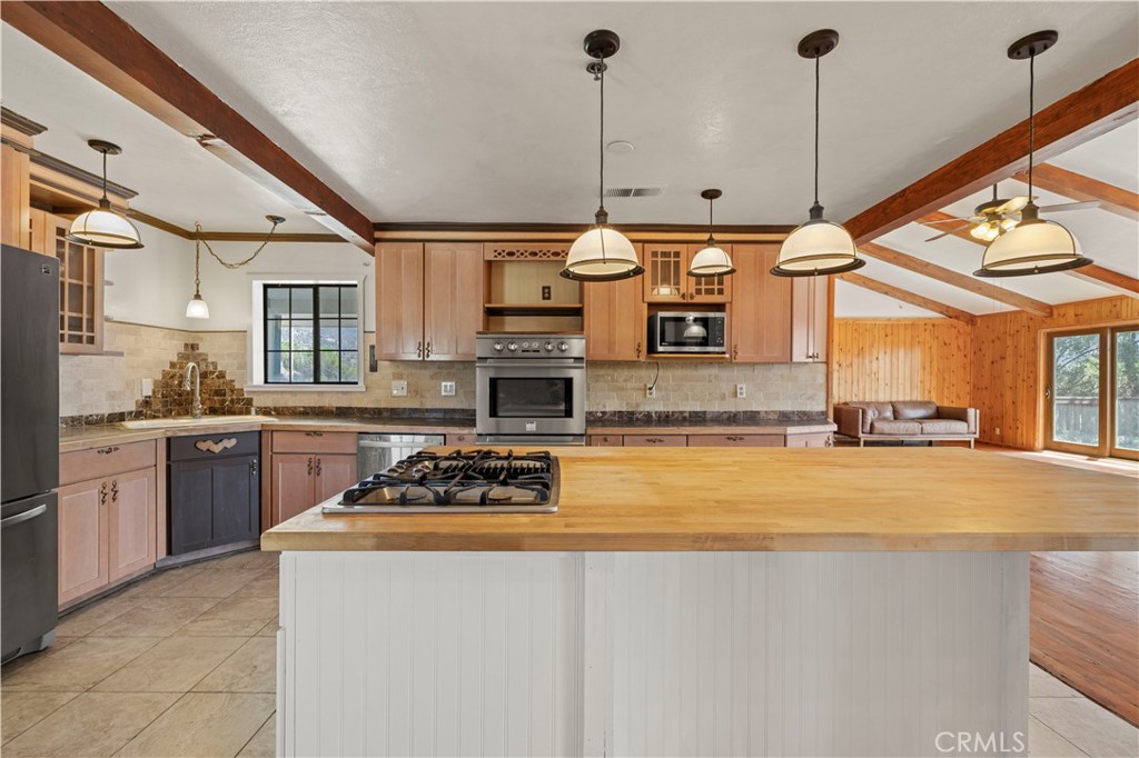16150 Mount Lilac
