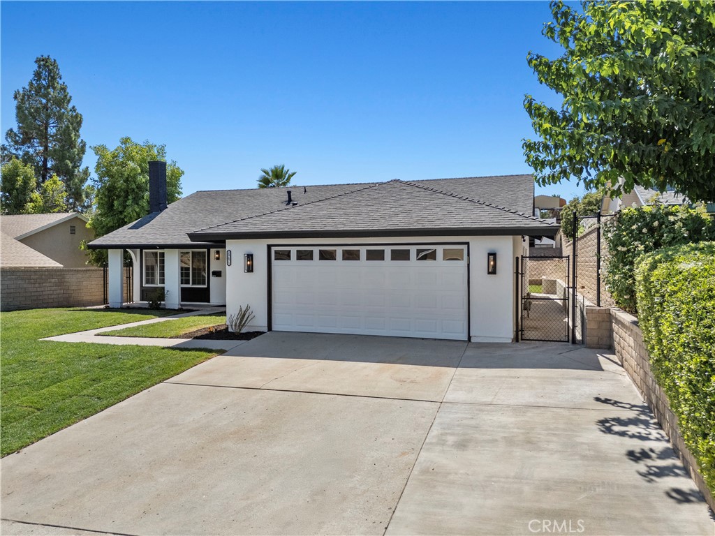 29671 Grandifloras Road