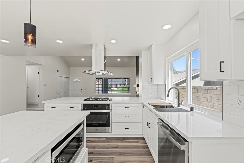 29671 Grandifloras Road