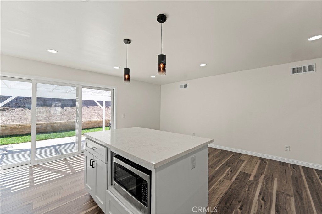 29671 Grandifloras Road