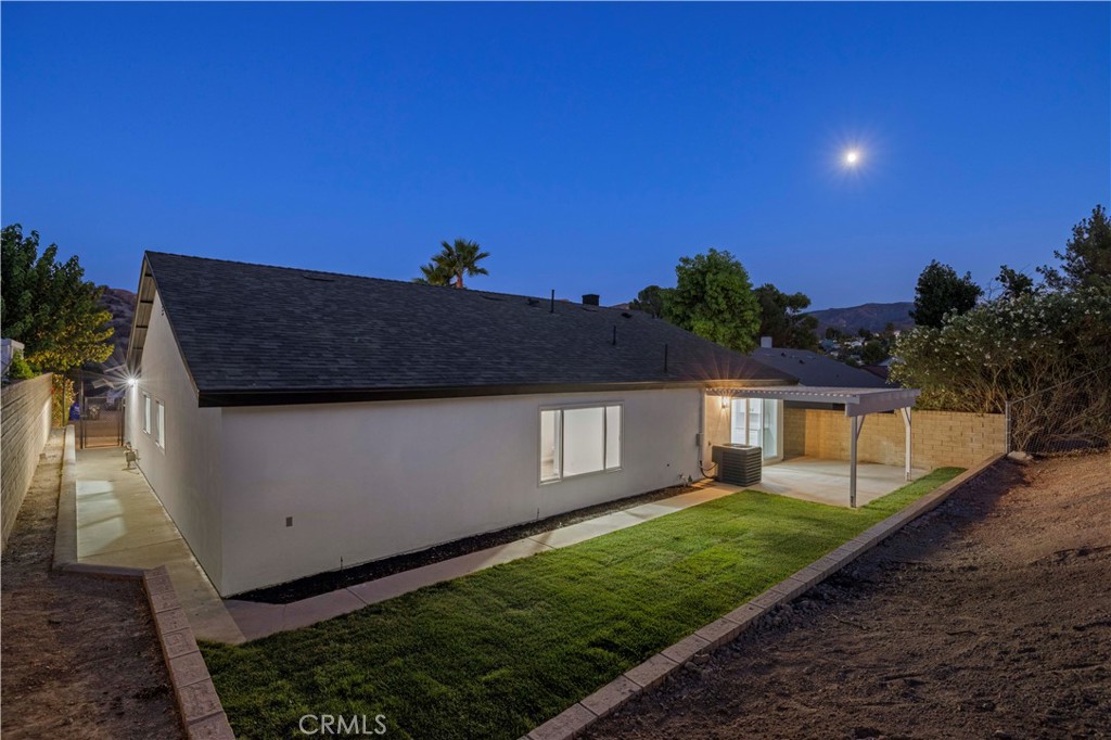 29671 Grandifloras Road