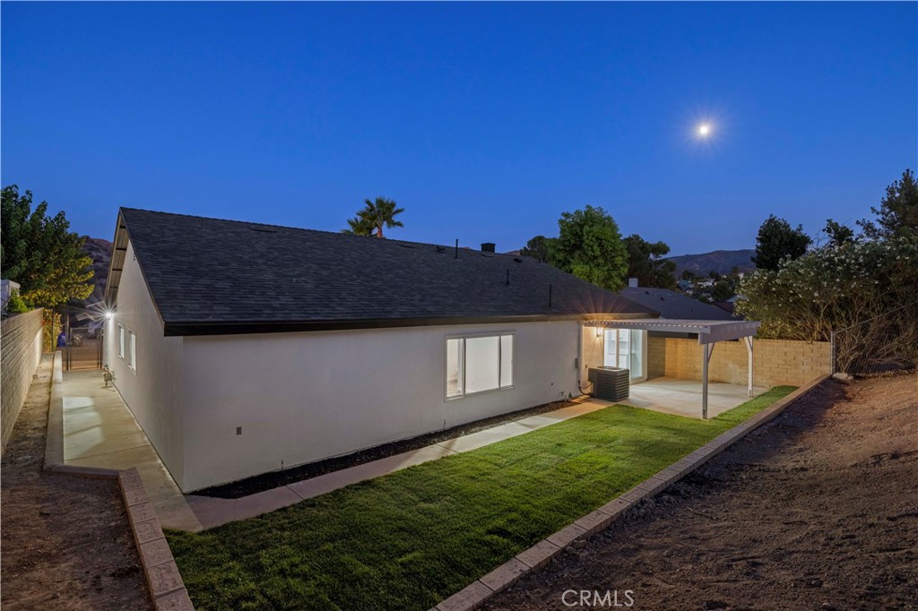 29671 Grandifloras Road