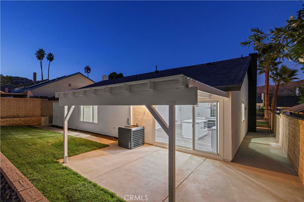 29671 Grandifloras Road