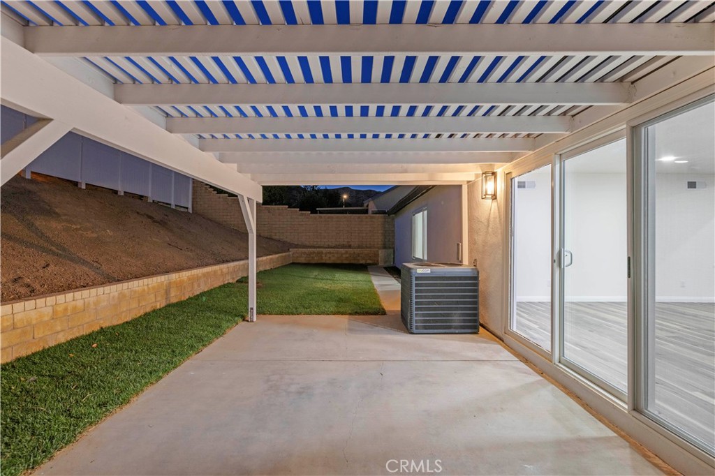 29671 Grandifloras Road