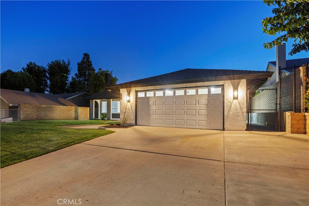 29671 Grandifloras Road