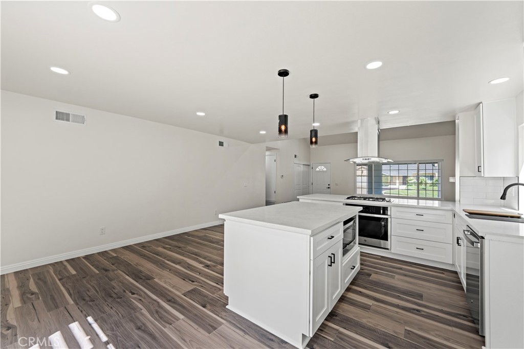 29671 Grandifloras Road