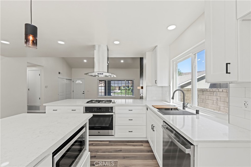 29671 Grandifloras Road