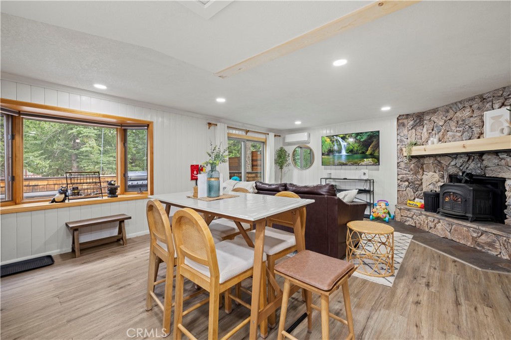 42851 Monterey Street