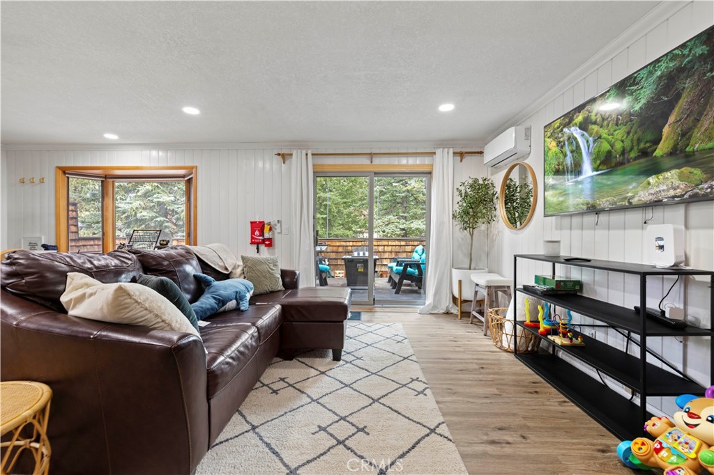 42851 Monterey Street