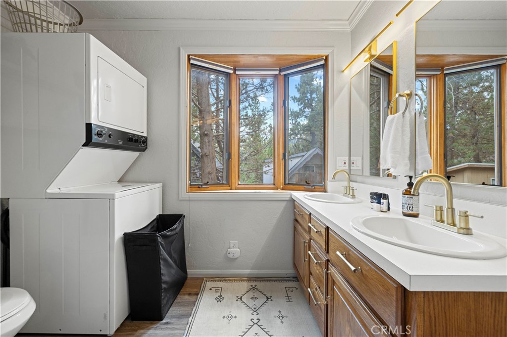 42851 Monterey Street