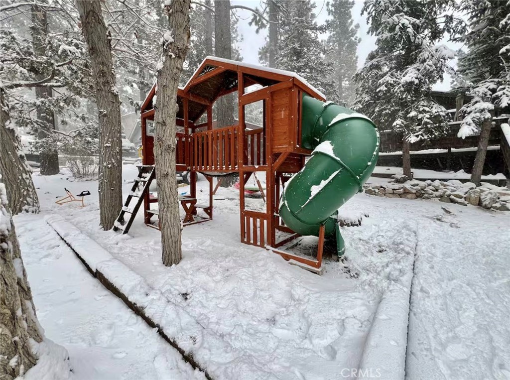 42851 Monterey Street