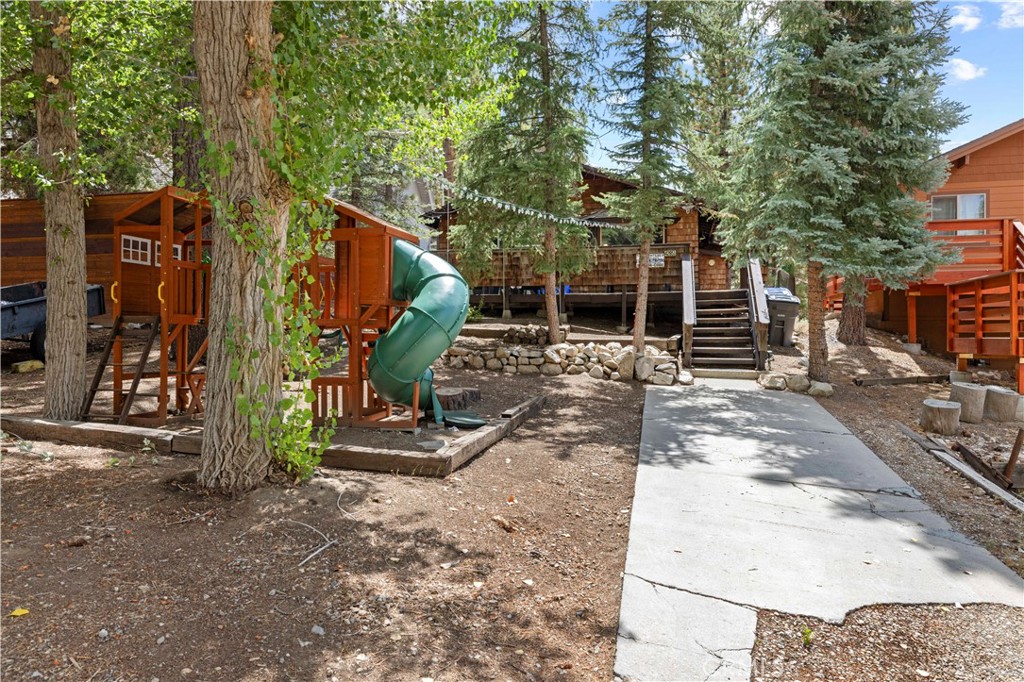 42851 Monterey Street