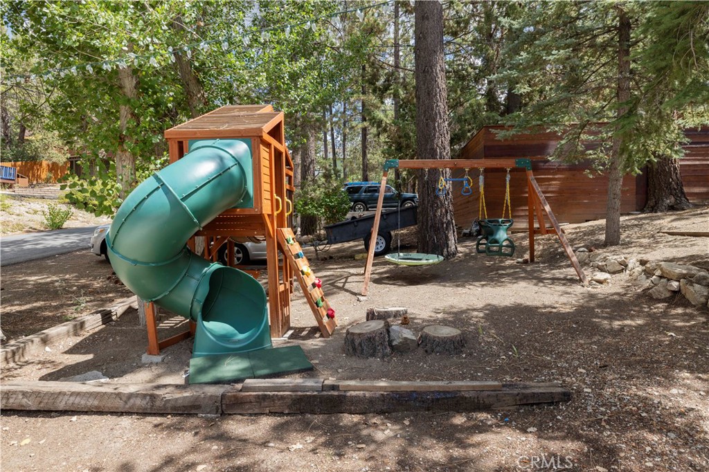 42851 Monterey Street