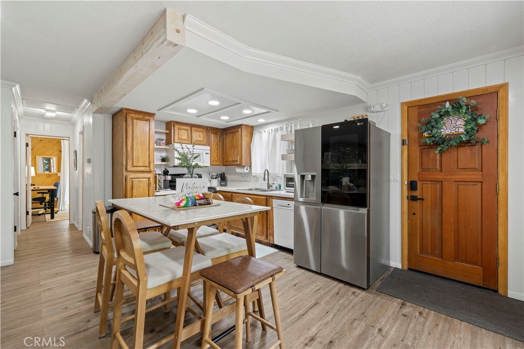 42851 Monterey Street