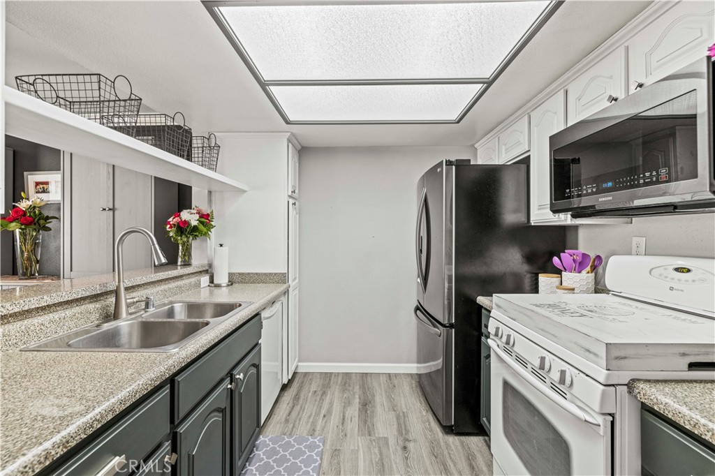 2270 N Towne Avenue 3