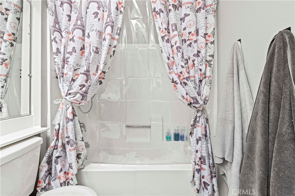 2270 N Towne Avenue 3