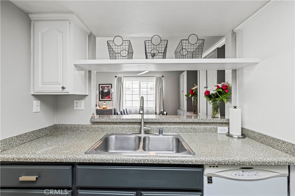 2270 N Towne Avenue 3