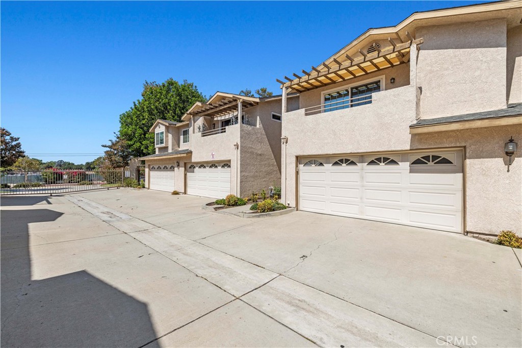 2270 N Towne Avenue 3