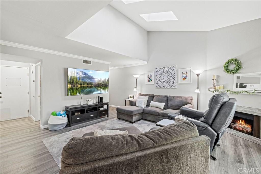 2270 N Towne Avenue 3