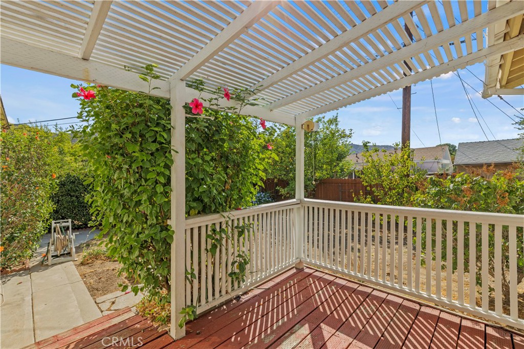 10335 Oro Vista Avenue