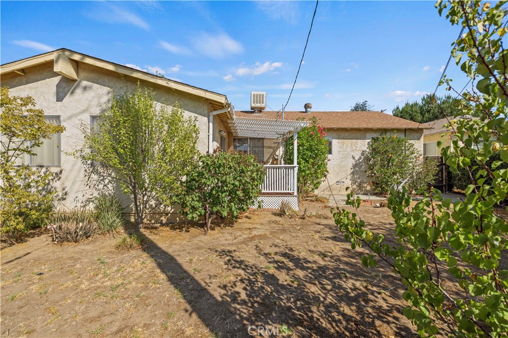 10335 Oro Vista Avenue