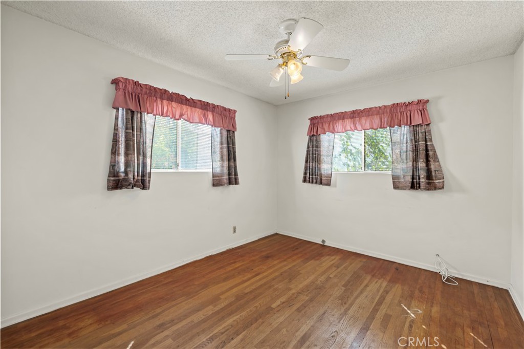 10335 Oro Vista Avenue