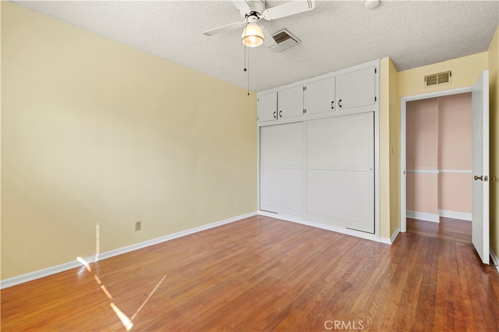 10335 Oro Vista Avenue