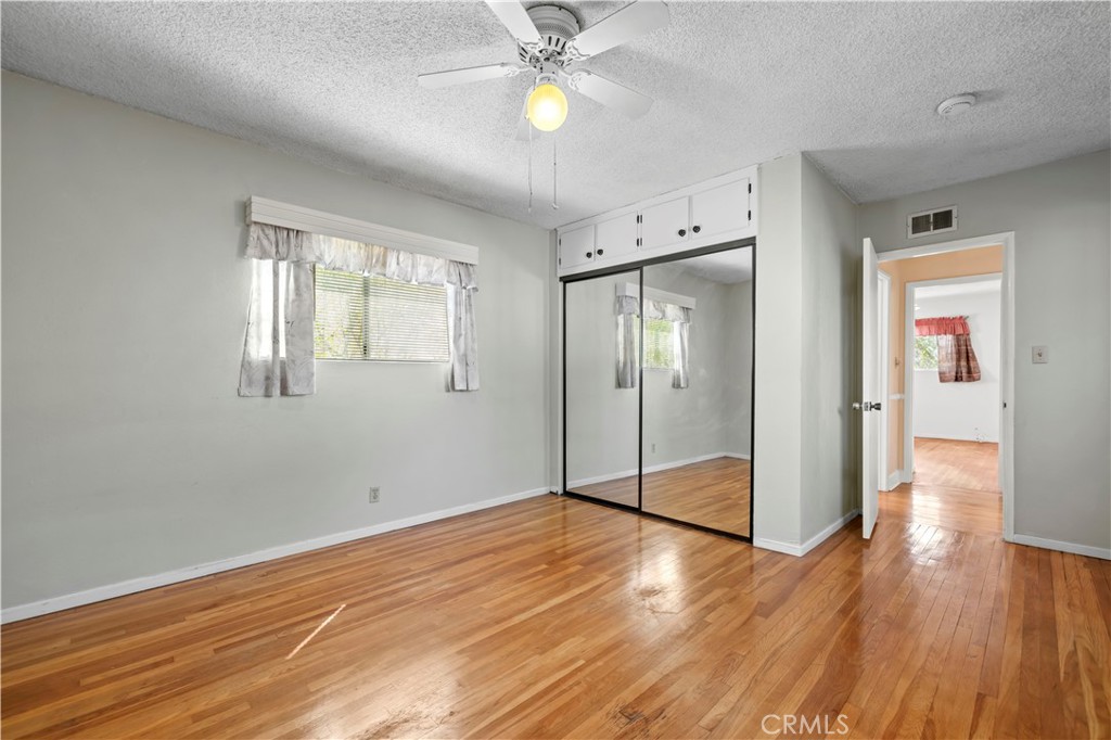 10335 Oro Vista Avenue