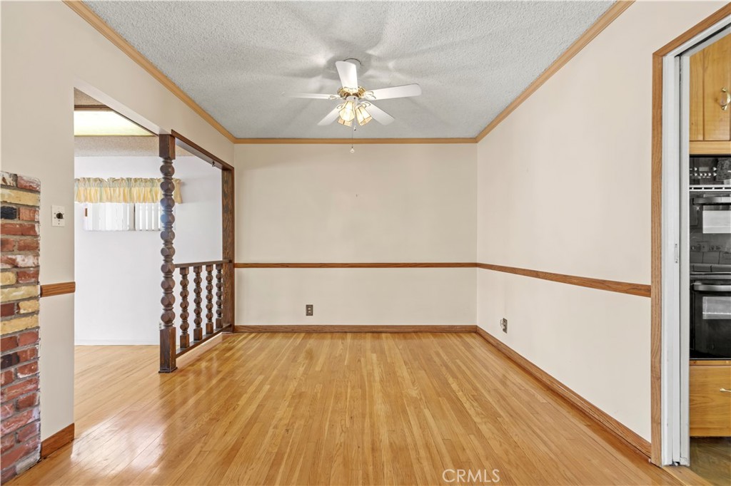 10335 Oro Vista Avenue